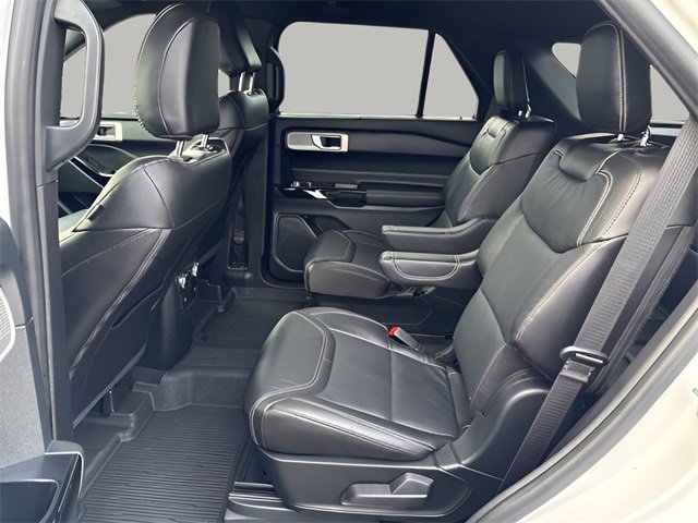 Used 2022 Ford Explorer ST image 18