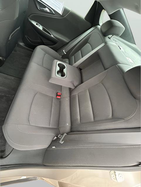 Used 2022 Chevrolet Malibu LT image 16