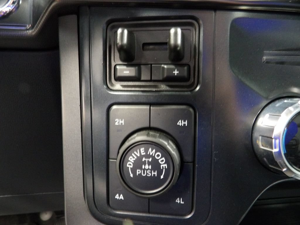 Used 2024 Ford F150 Lariat w/ Equipment Group 502A High AWD/4WD image 56