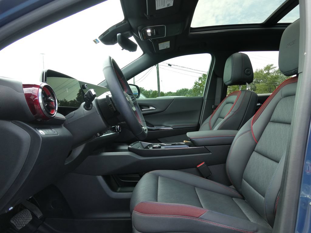 Certified 2025 Chevrolet Equinox RS w/ Safety and Technology Package AWD/4WD image 23
