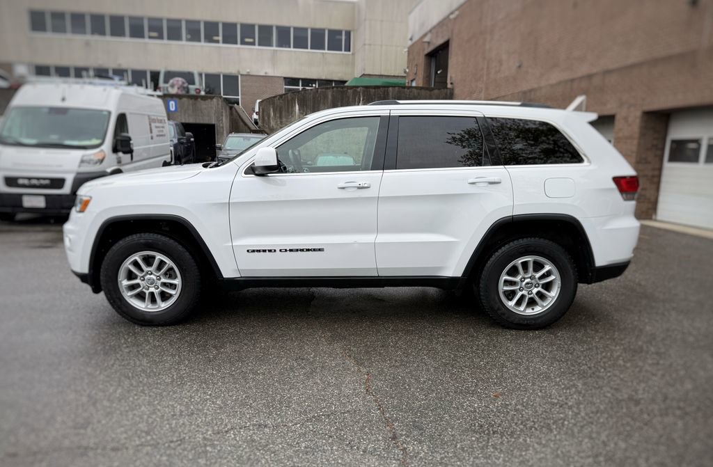 Used 2020 Jeep Grand Cherokee Laredo AWD/4WD image 14
