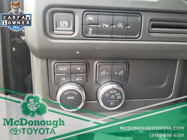 Used 2024 GMC Yukon SLT AWD/4WD image 24