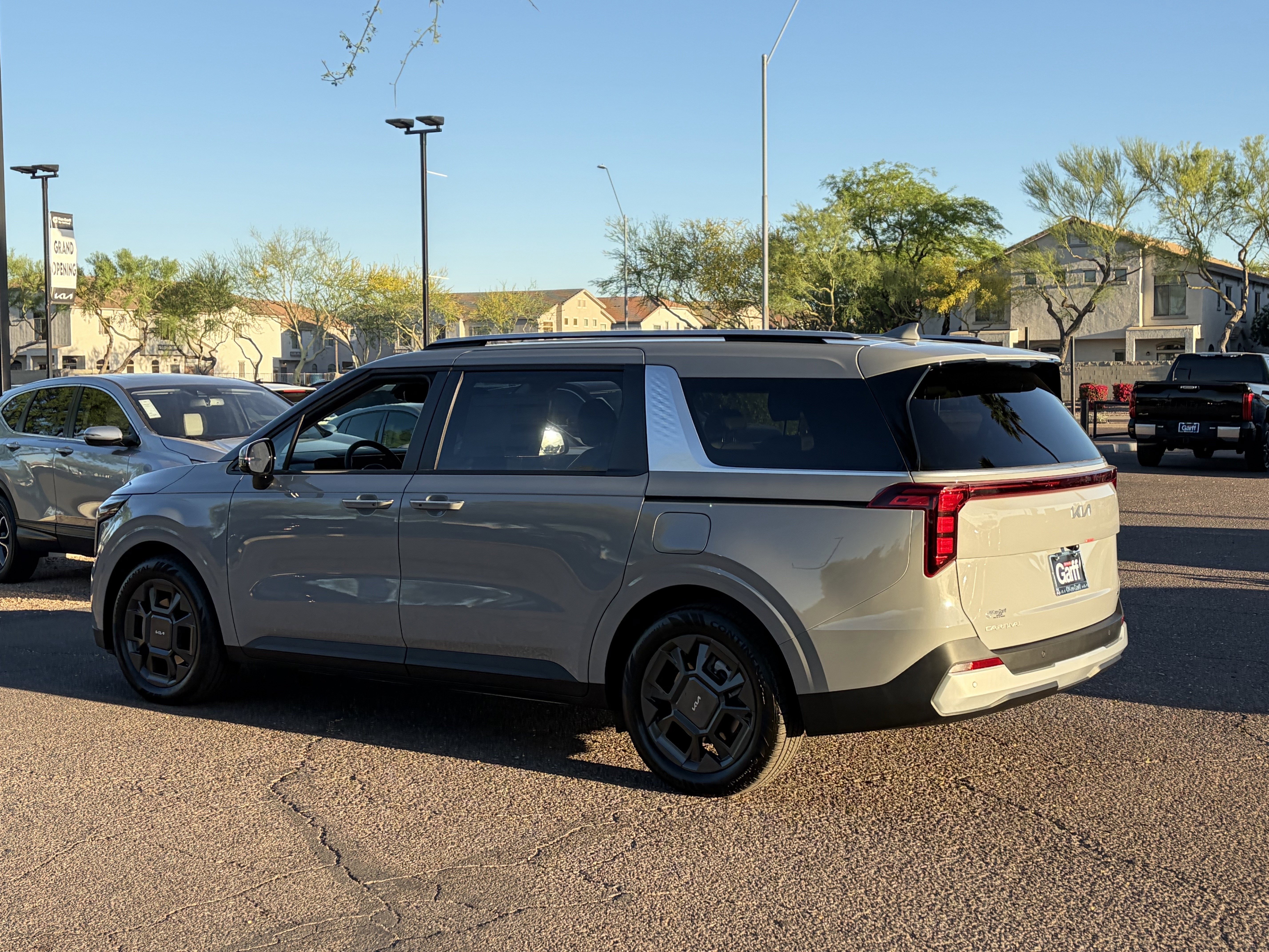 New 2026 Kia Carnival EX image 3