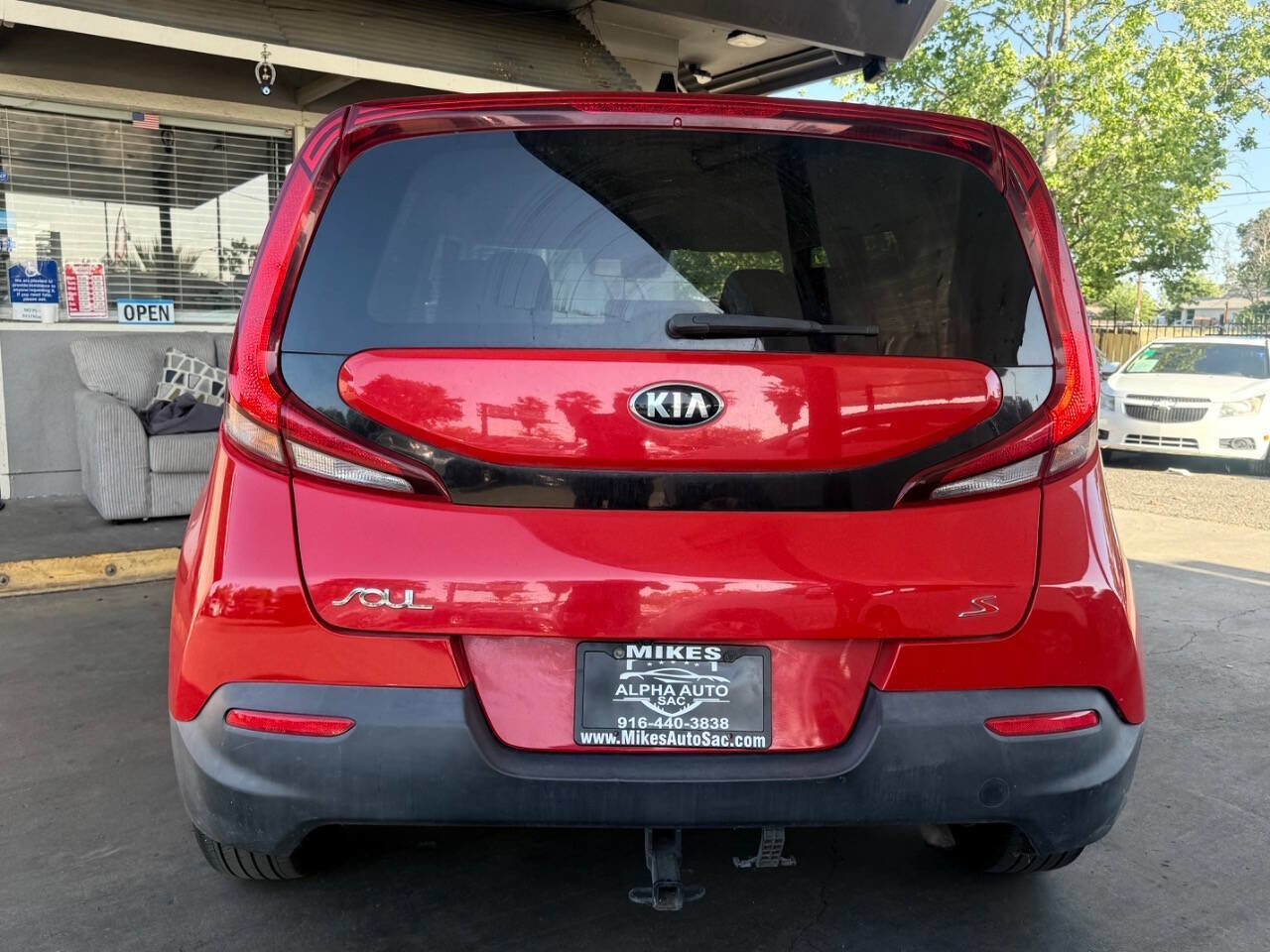 Used 2020 Kia Soul S FWD image 25