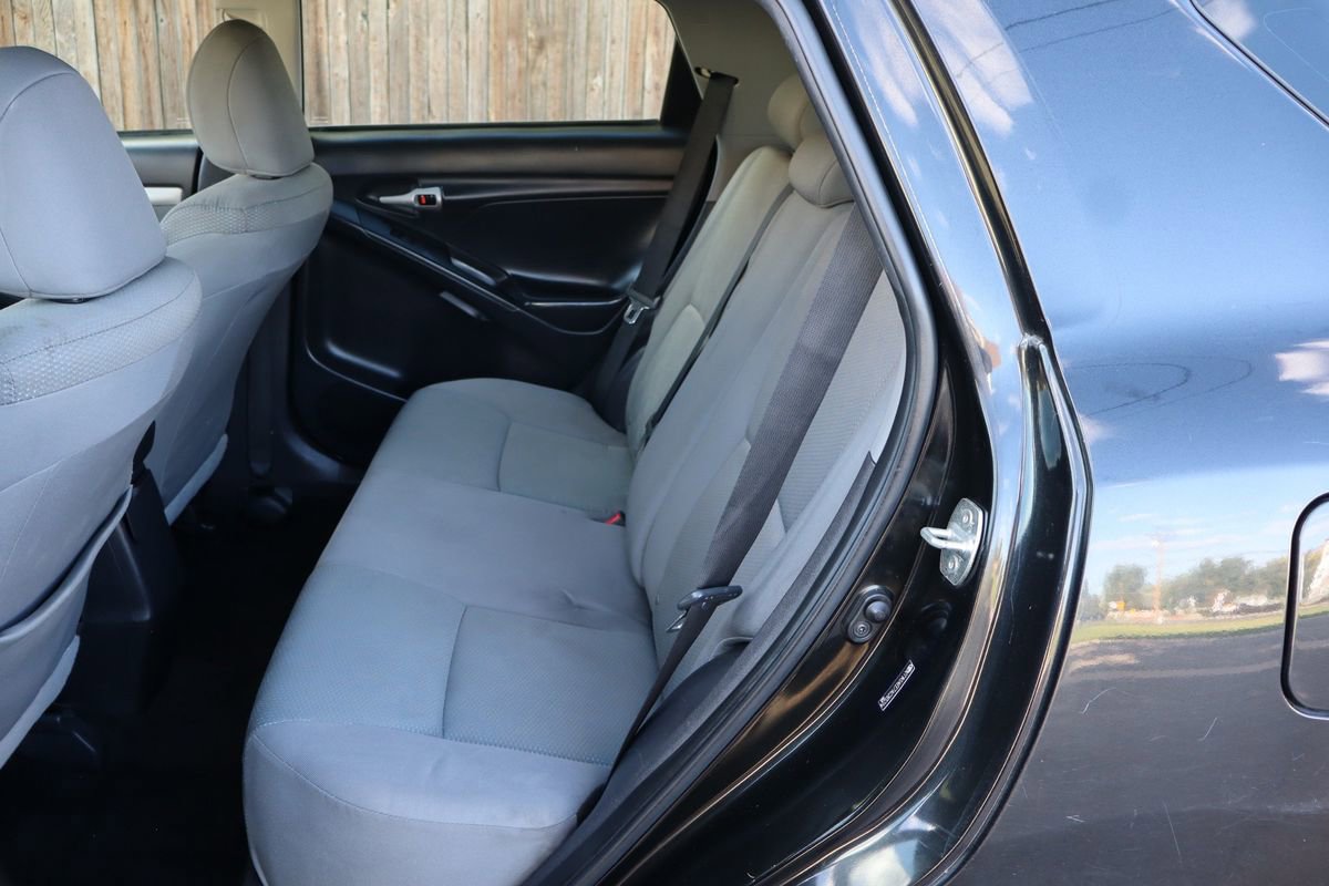 Used 2010 Toyota Matrix image 20