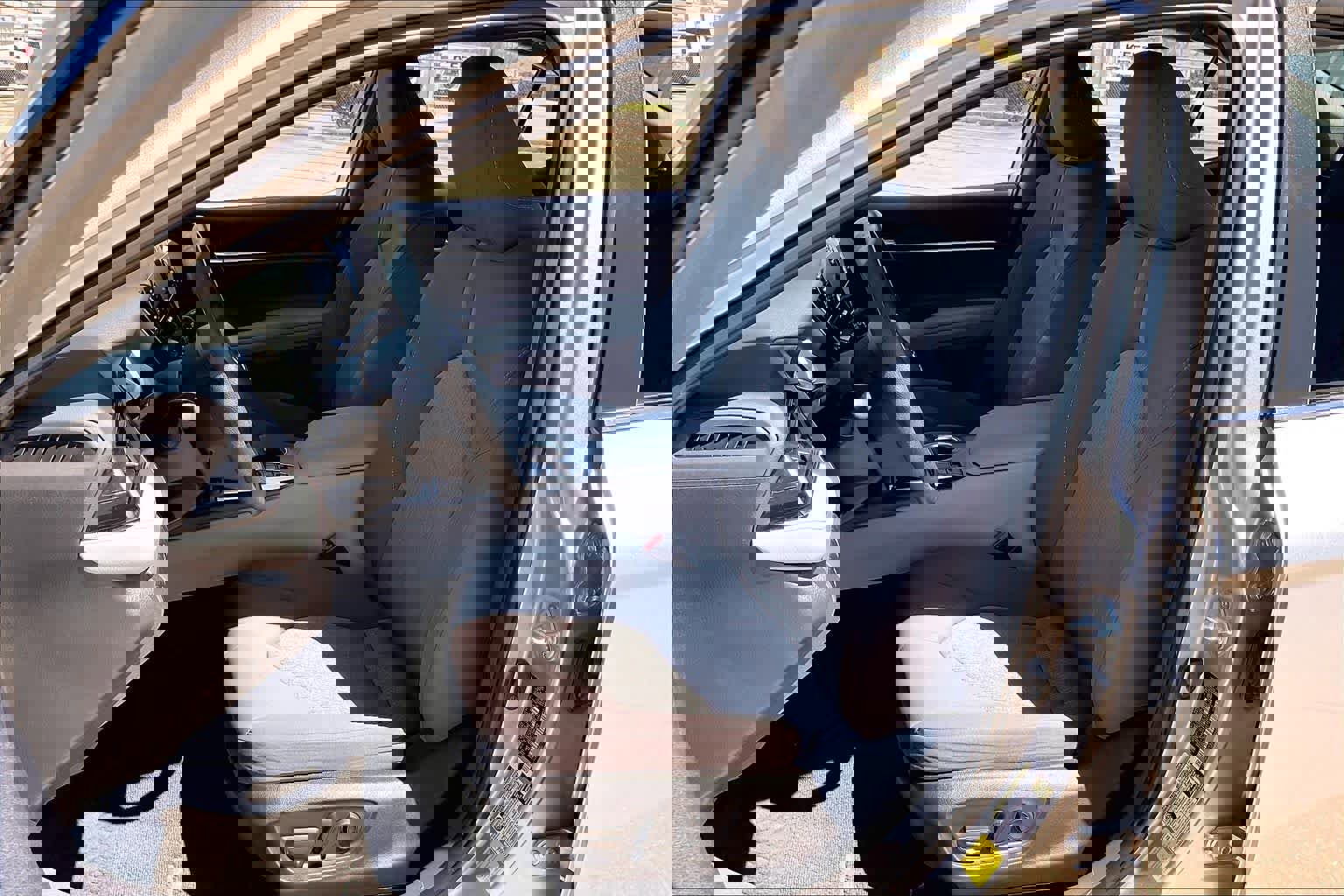 Used 2023 Toyota Camry LE image 6