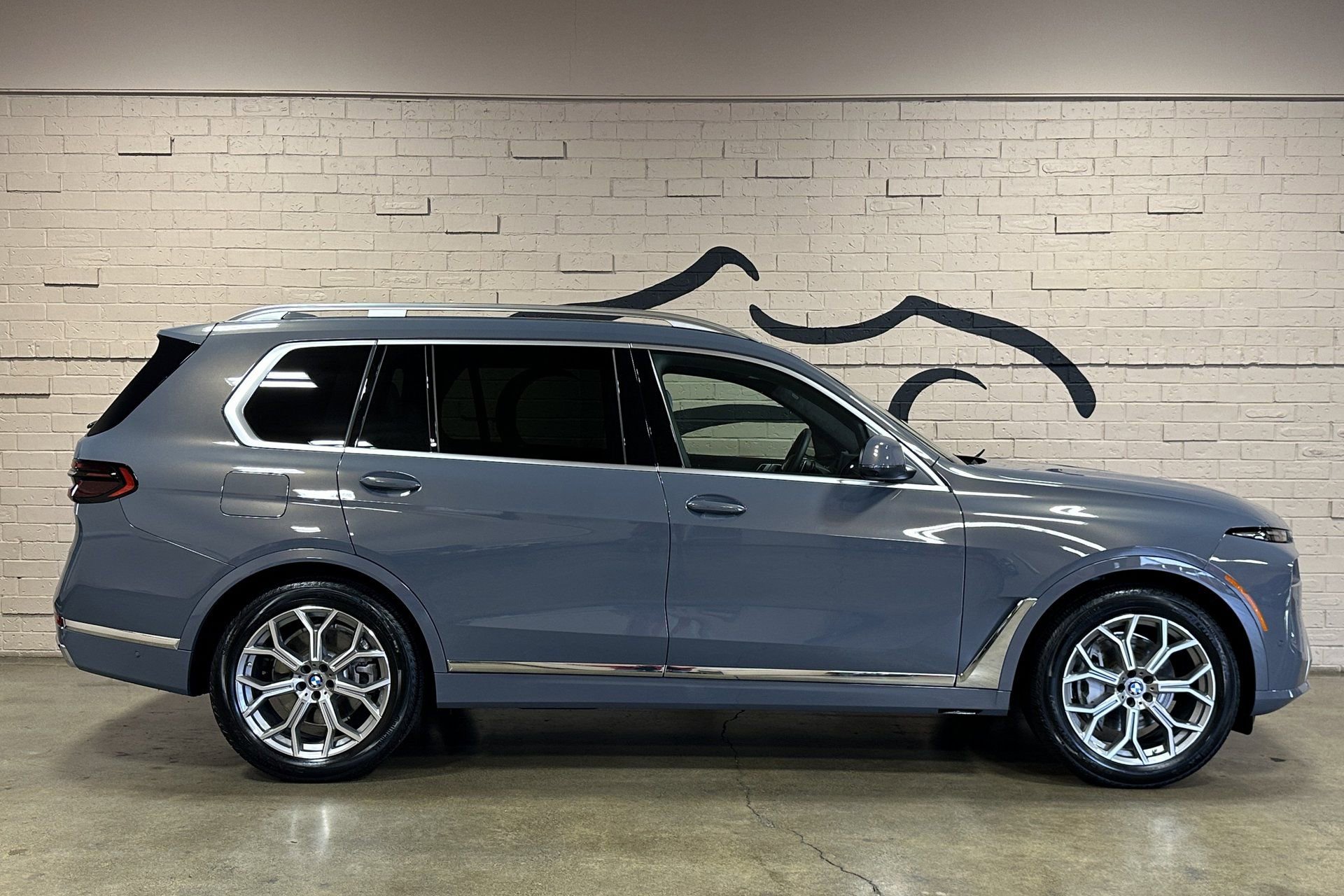 Used 2025 BMW X7 xDrive40i image 13