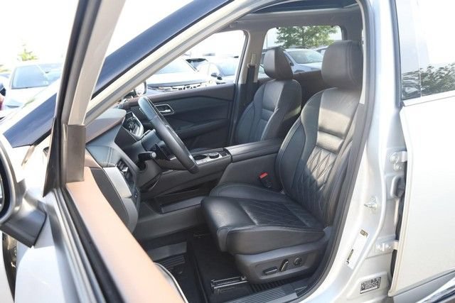 Certified 2023 Nissan Rogue Platinum w/ Platinum Premium Package AWD/4WD image 8