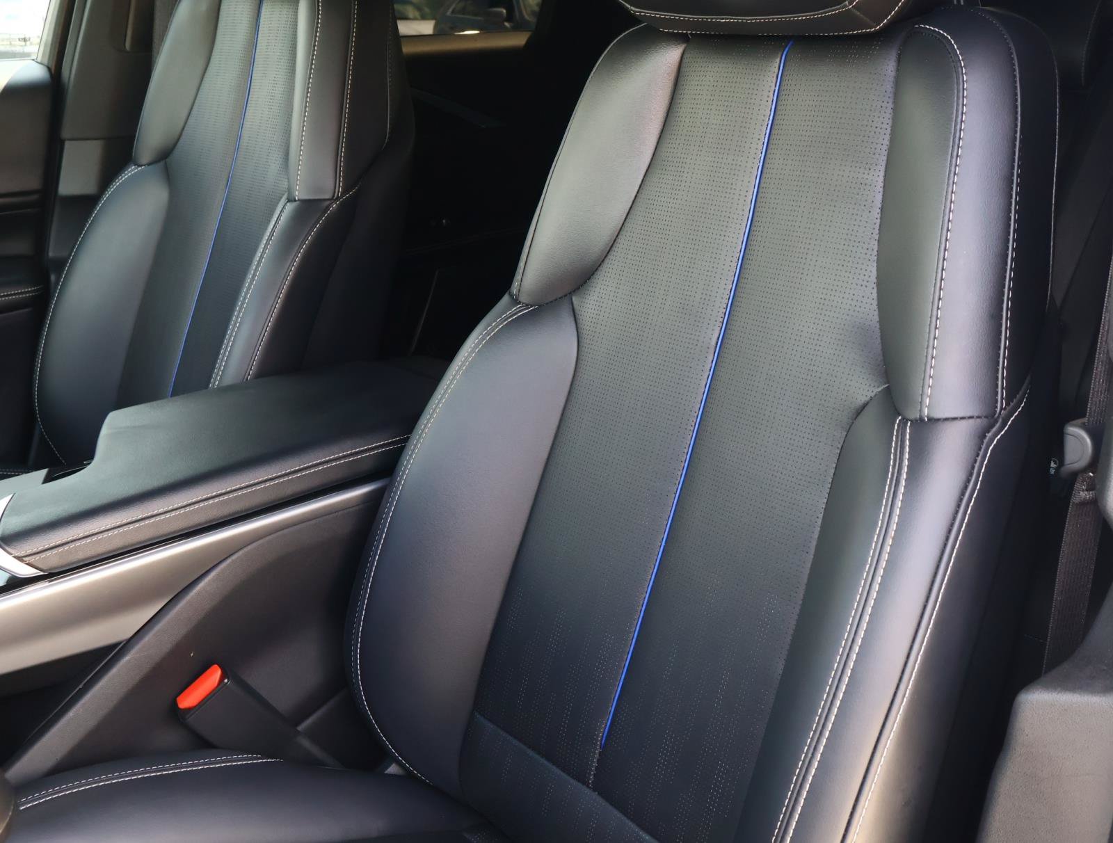 Used 2024 Cadillac Lyriq Luxury RWD image 18