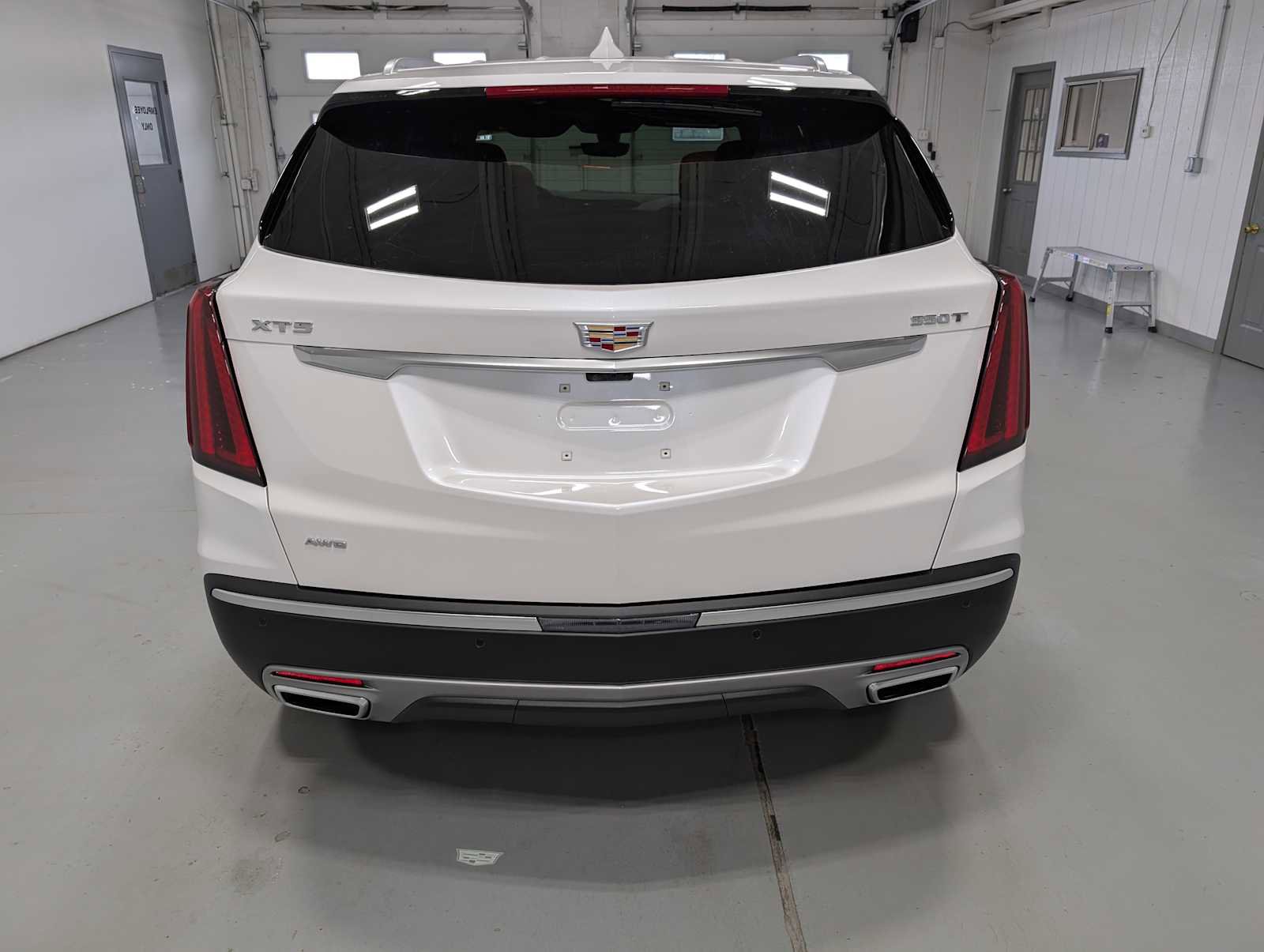 New 2026 Cadillac XT5 Premium Luxury w/ Driver Assist Package AWD/4WD image 8
