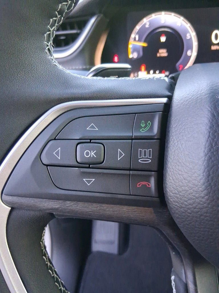 New 2025 Jeep Grand Cherokee L Limited w/ Trailer Tow Package image 23