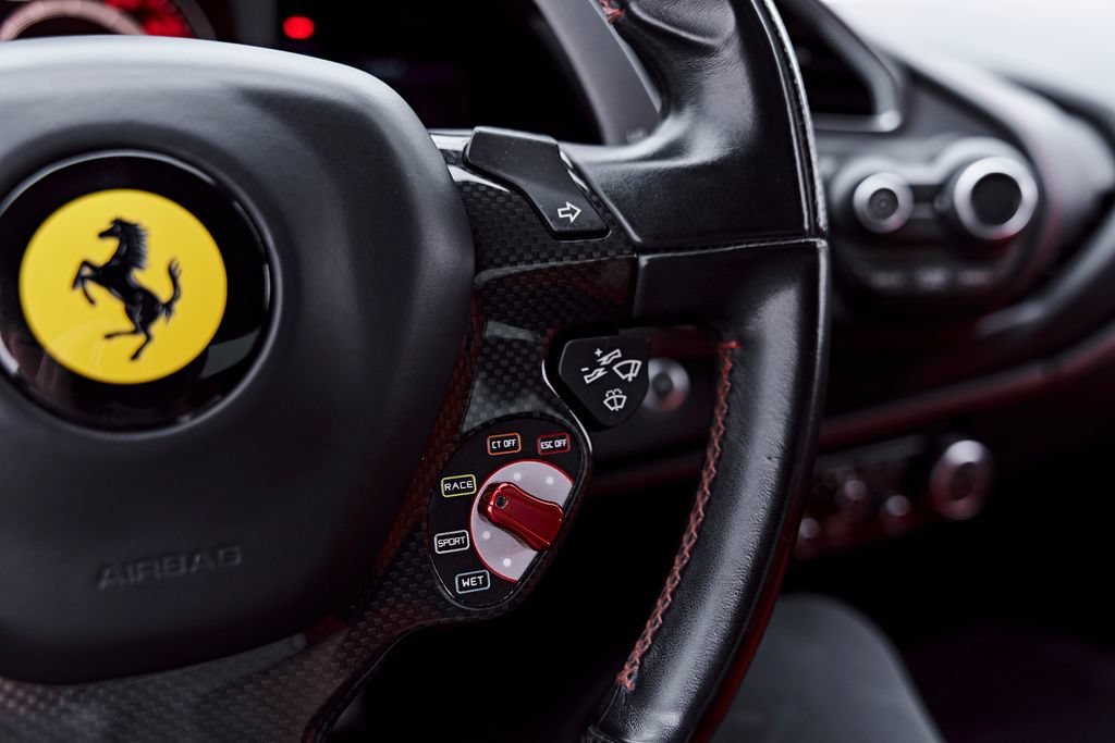 Used 2018 Ferrari 488 GTB RWD image 66