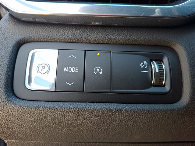 Used 2026 GMC Acadia Elevation w/ Elevation Premium Package FWD image 26