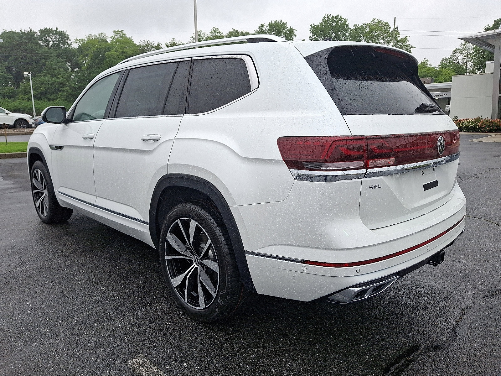 New 2025 Volkswagen Atlas SEL Premium R-Line image 4