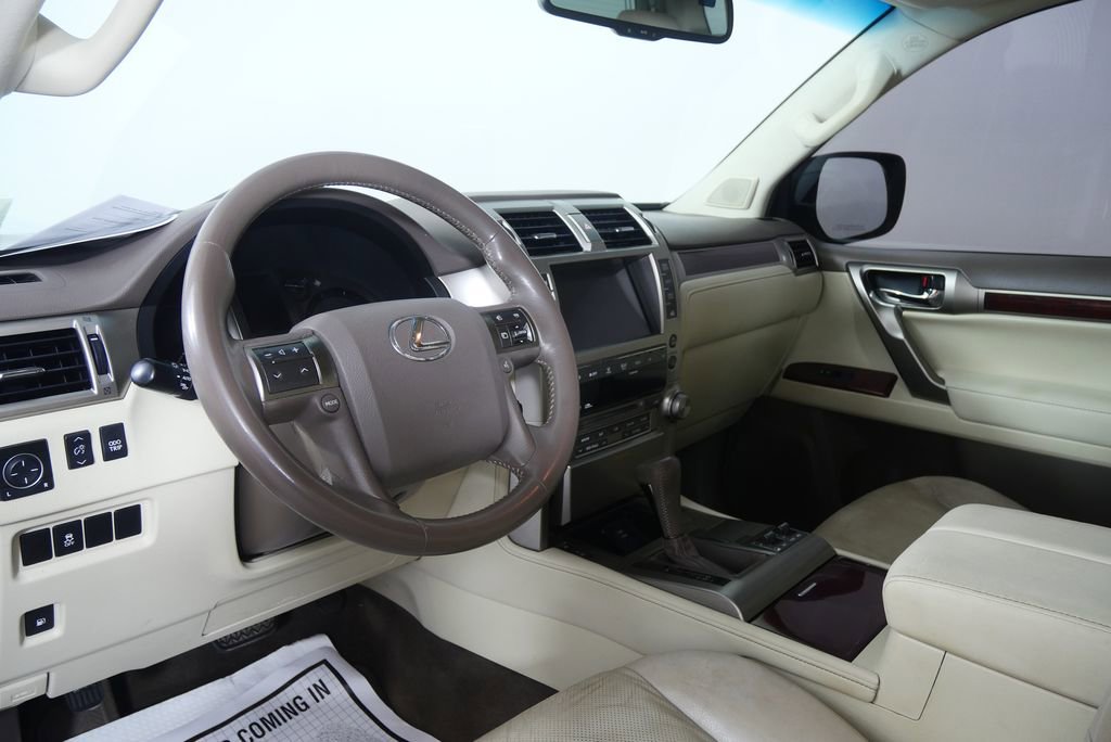 Used 2010 Lexus GX 460 image 13