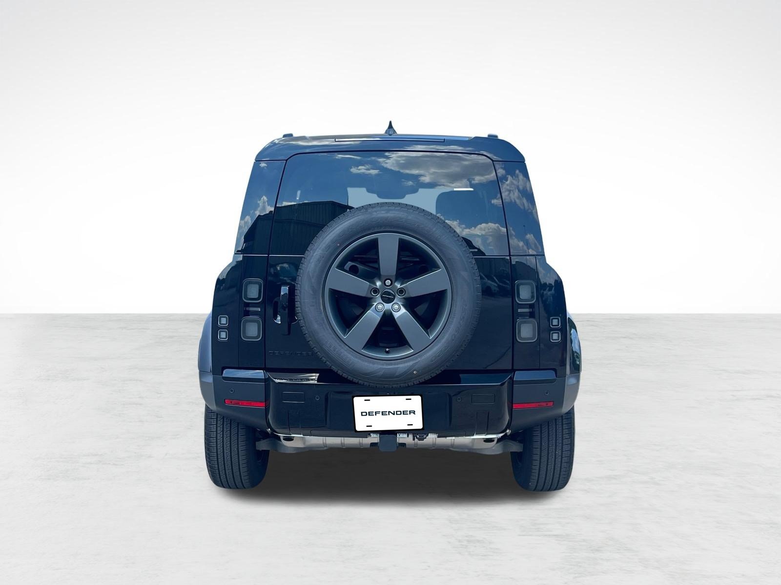Used 2026 Land Rover Defender 110 S AWD/4WD image 9