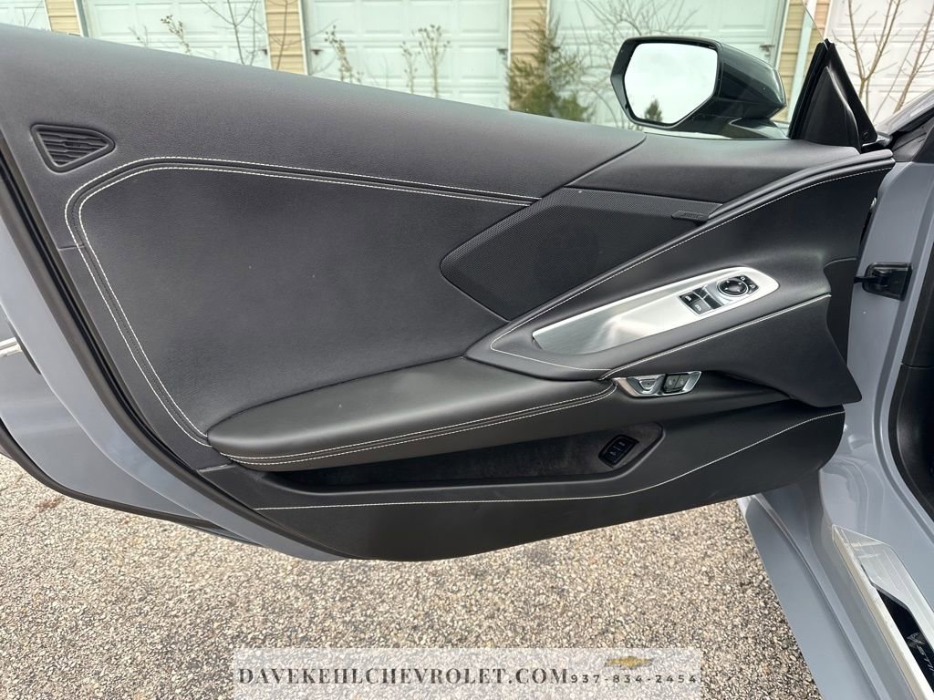 Used 2025 Chevrolet Corvette Stingray Coupe w/ 1LT image 9