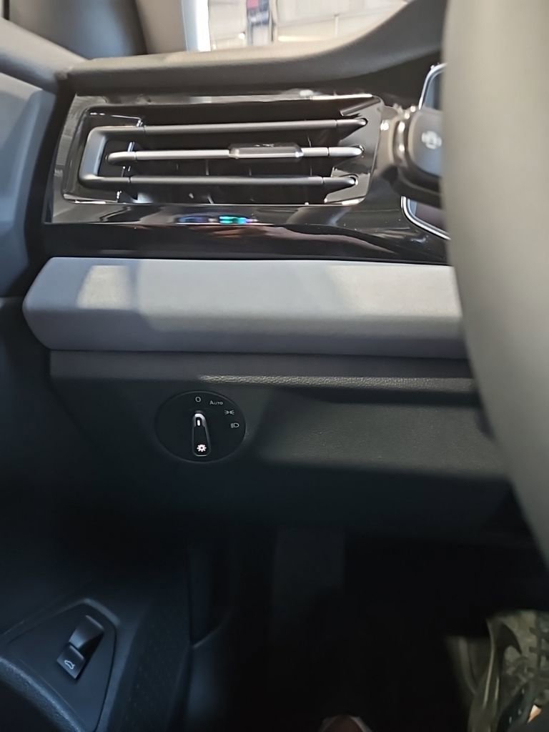 New 2026 Volkswagen Jetta SE image 35