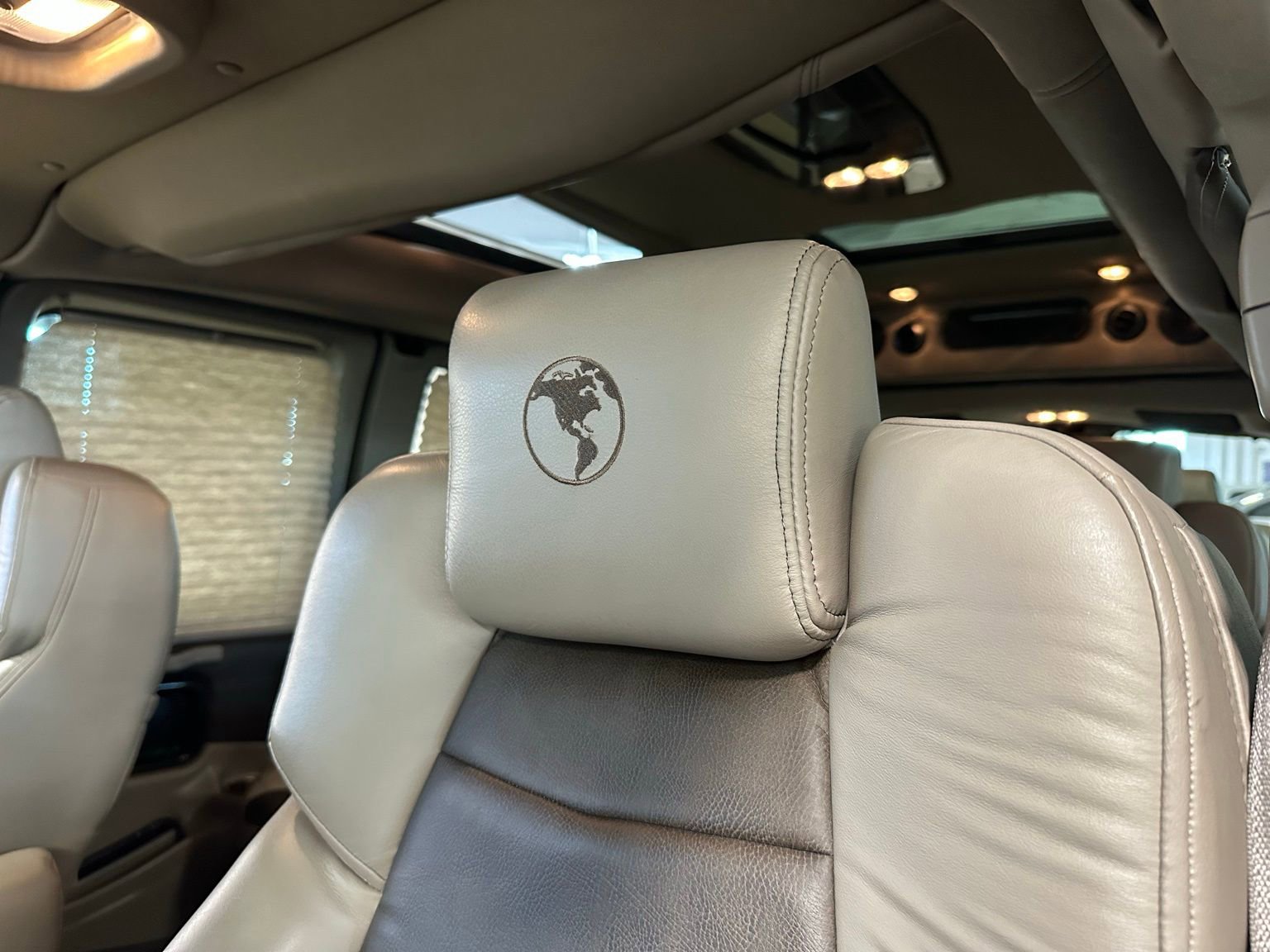 Used 2021 Chevrolet Express 2500 LS w/ Enhanced Convenience Package image 16