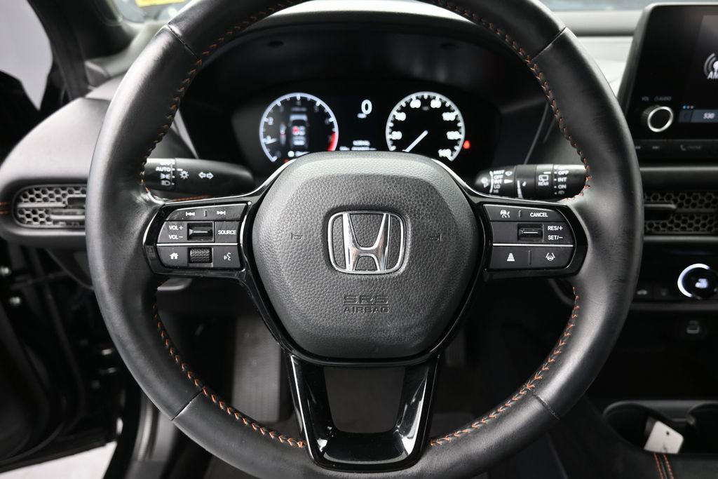Used 2025 Honda HR-V Sport image 16