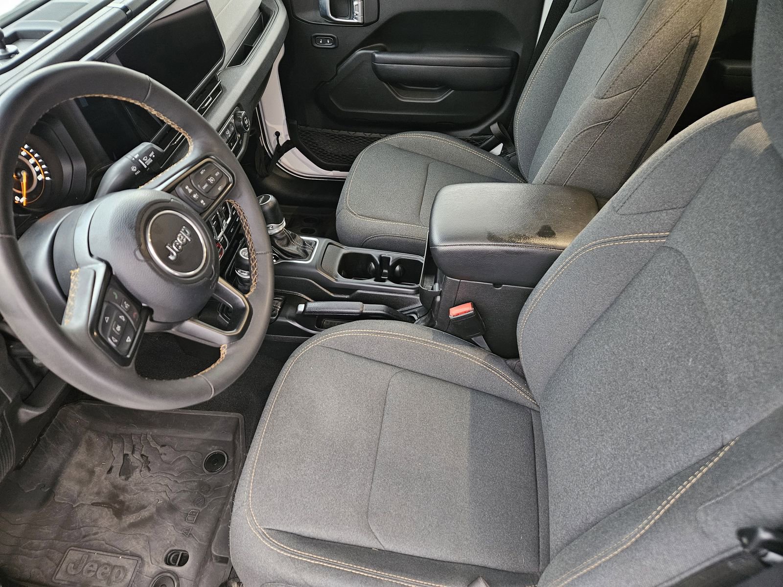 Used 2024 Jeep Gladiator Sport image 19