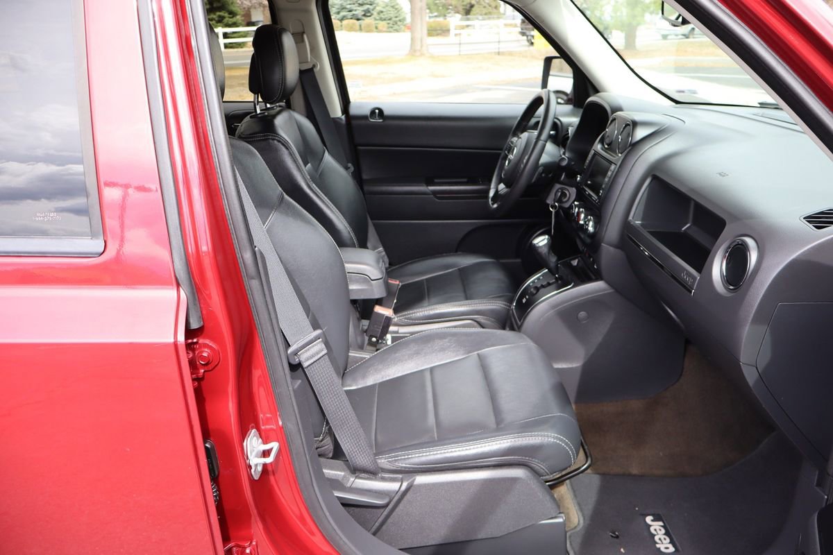 Used 2016 Jeep Patriot High Altitude image 22
