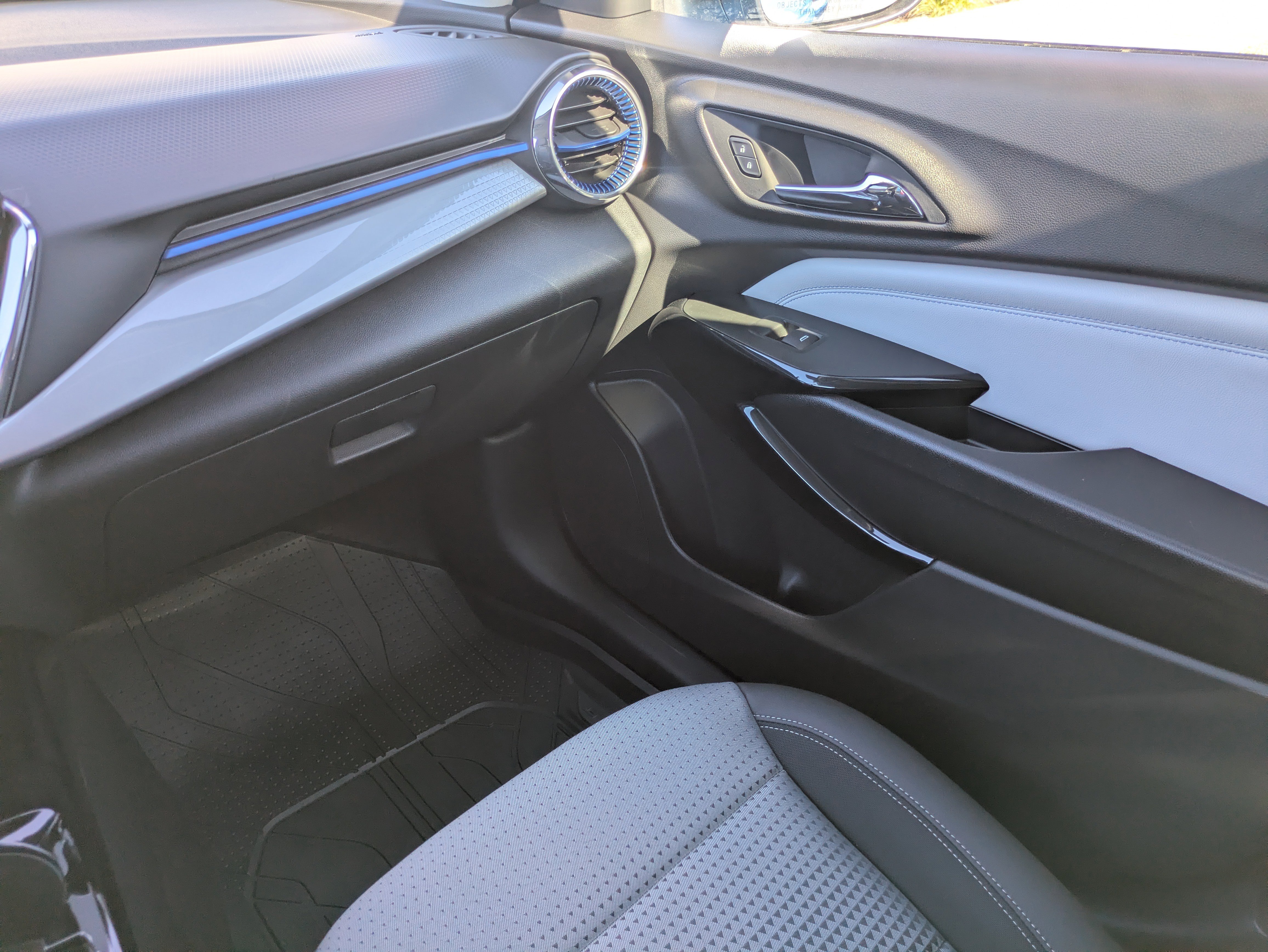 New 2026 Chevrolet Trax LT w/ Driver Confidence Package image 11