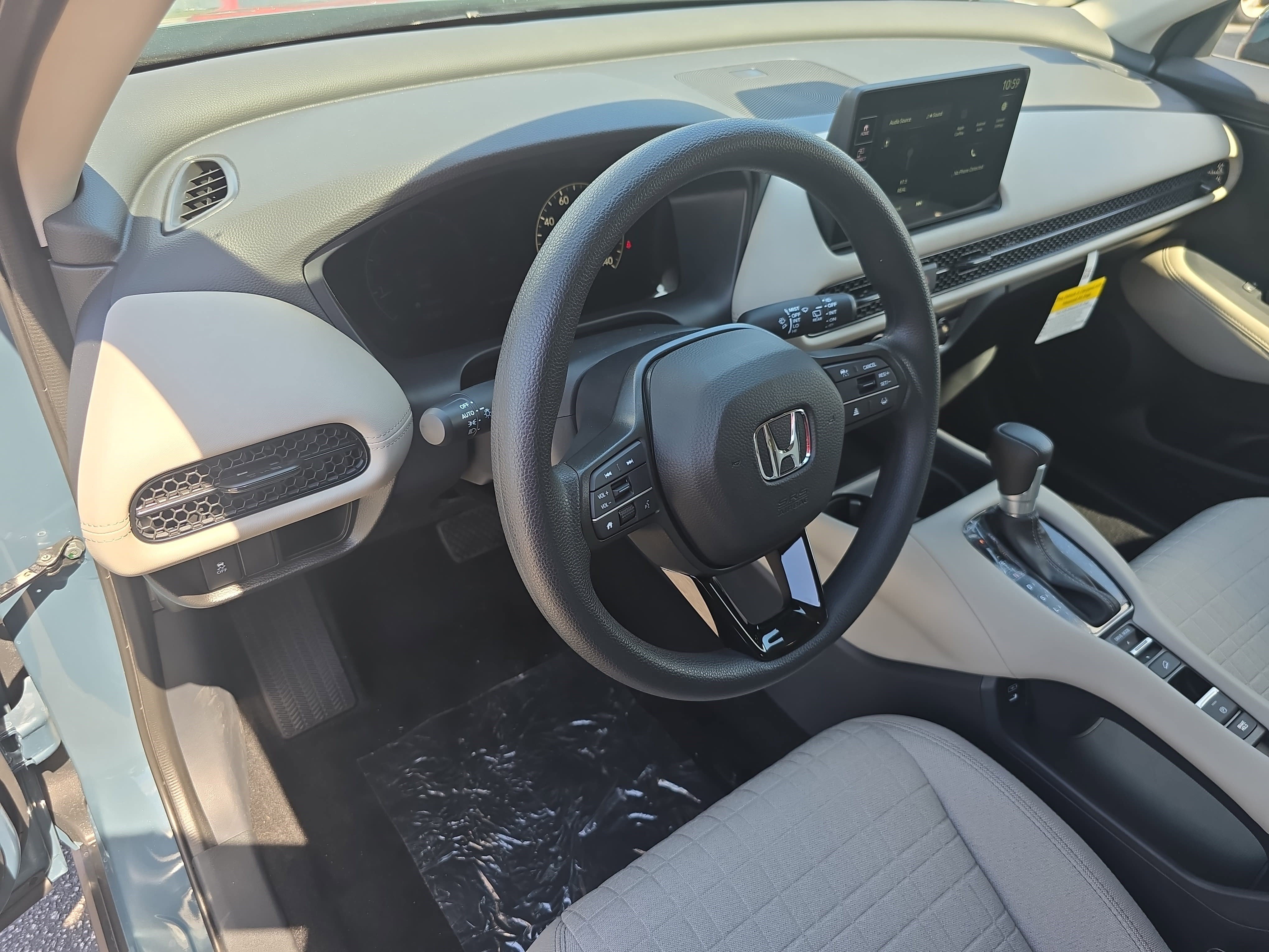 New 2027 Honda HR-V LX image 15