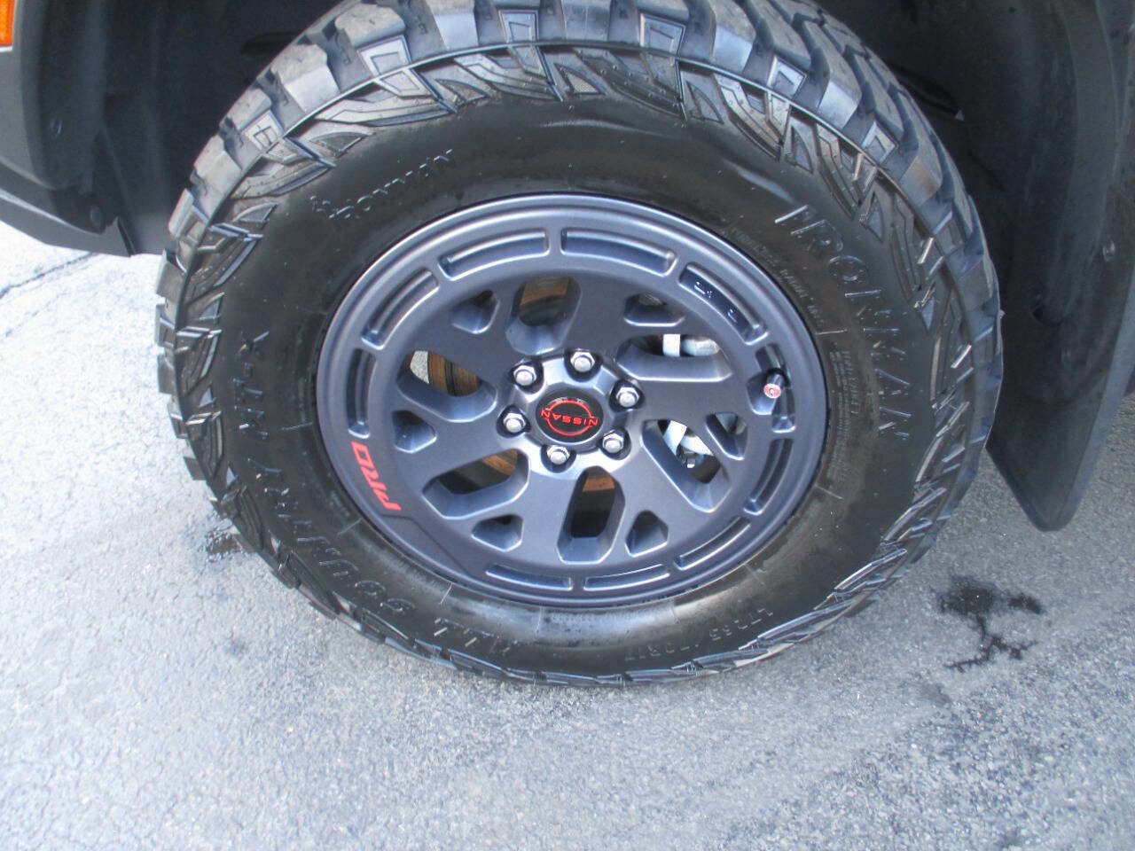 Used 2023 Nissan Frontier PRO-4X w/ Pro-4X Premium Package image 32