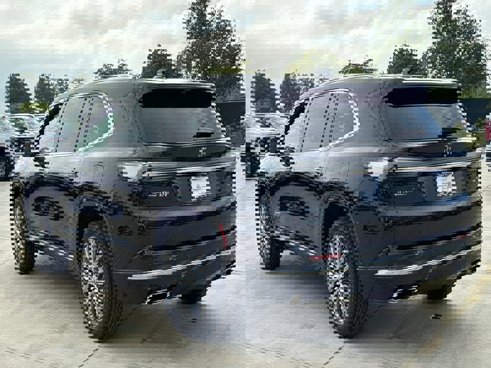 Used 2026 Buick Enclave Avenir w/ Super Cruise Package image 14