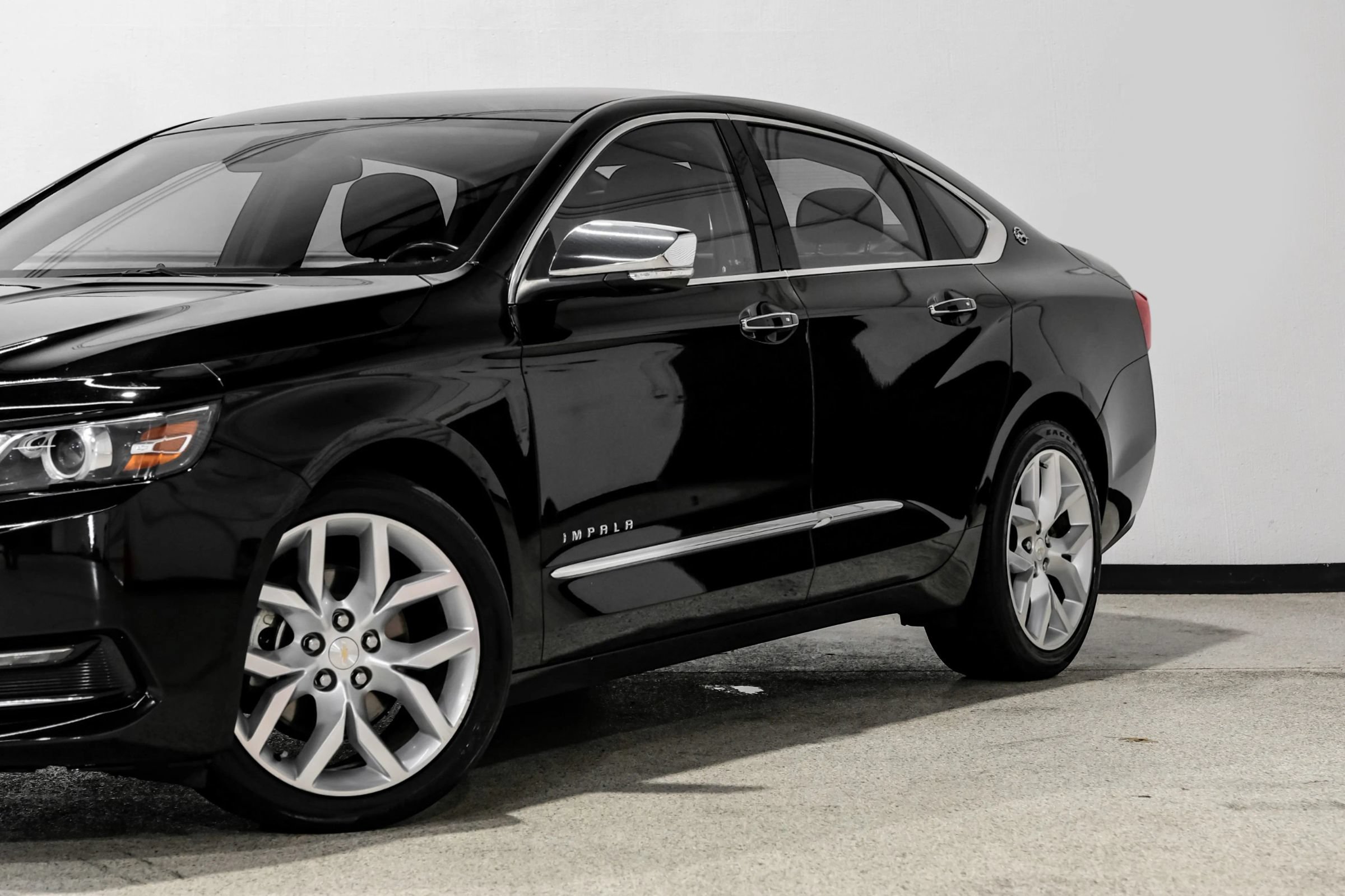 Used 2017 Chevrolet Impala Premier FWD image 13