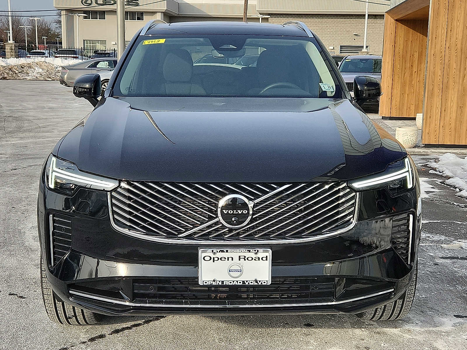 Used 2026 Volvo XC90 B6 Plus w/ Protection Package Premier image 2