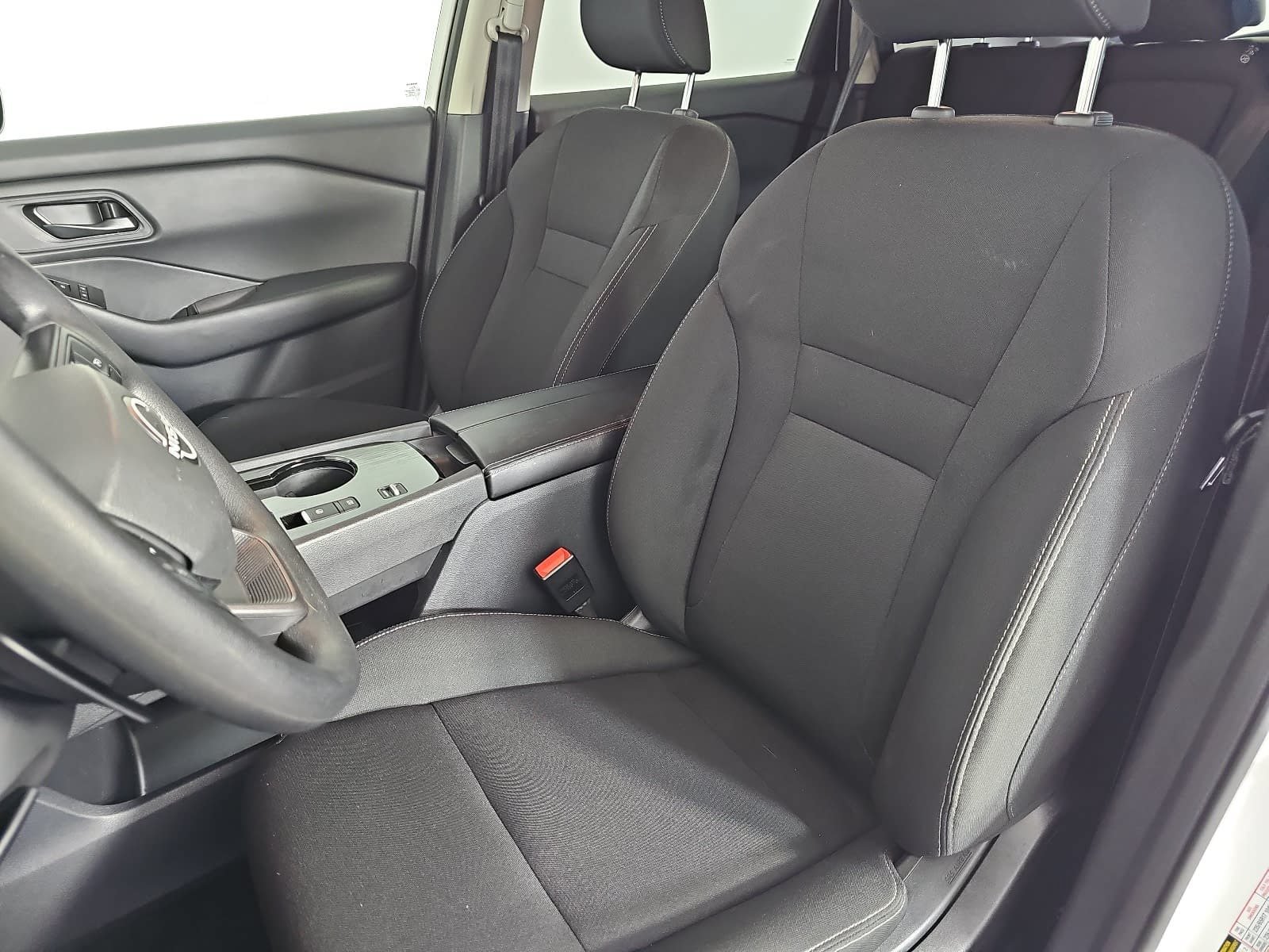 Used 2025 Nissan Rogue S FWD image 14