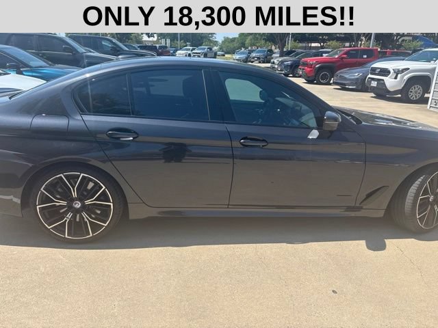 Used 2023 BMW M550i xDrive w/ Executive Package AWD/4WD image 2