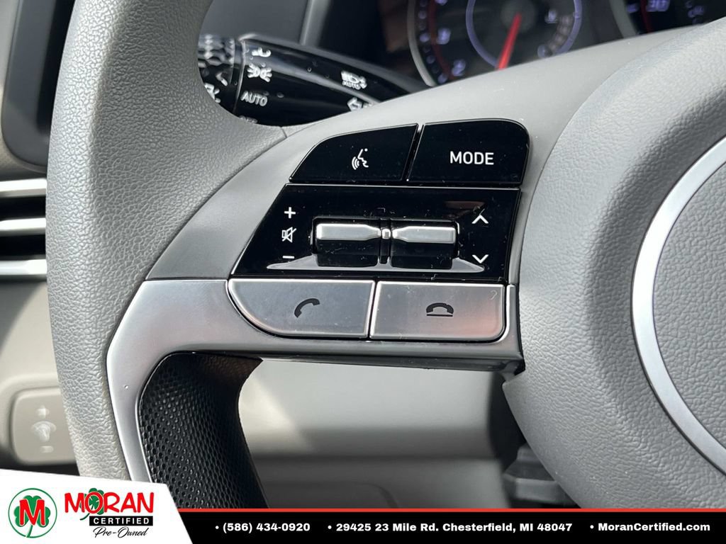 Used 2021 Hyundai Elantra SE FWD image 23