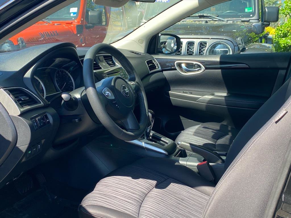 Used 2017 Nissan Sentra SV image 9