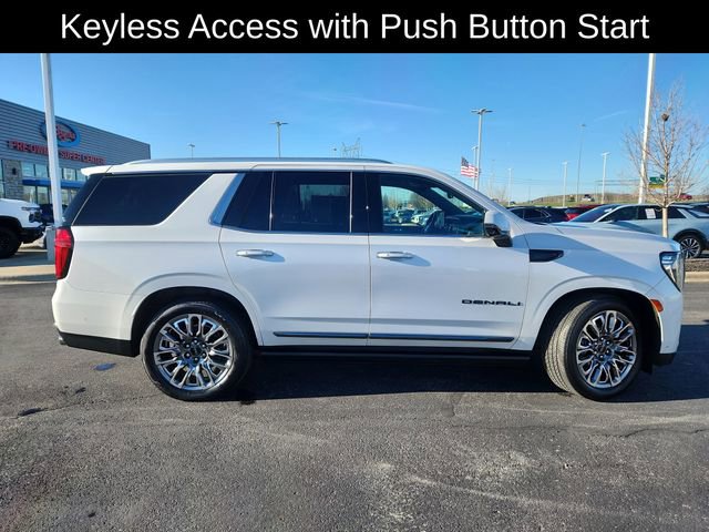 Used 2023 GMC Yukon Denali Ultimate w/ LPO, Floor Liner Package image 11