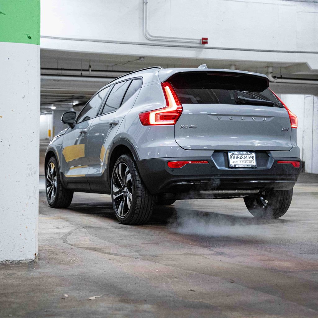 New 2026 Volvo XC40 B5 Ultra image 5