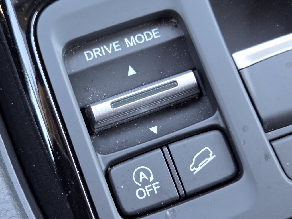 Certified 2025 Honda Pilot Touring image 14