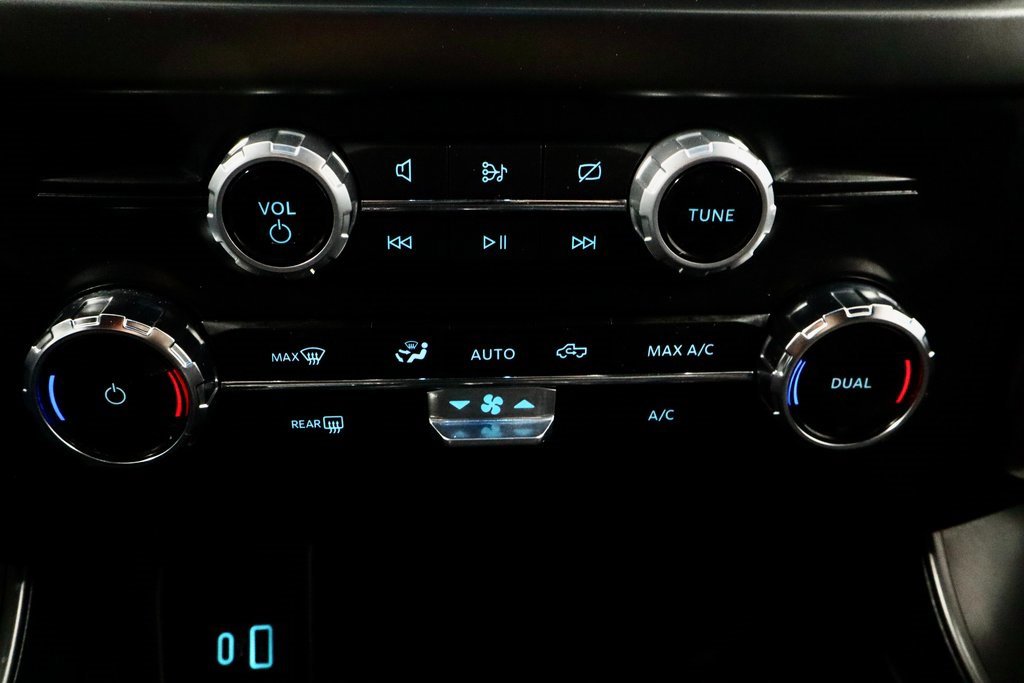 Certified 2024 Ford F150 XLT w/ XLT Black Appearance Package image 30