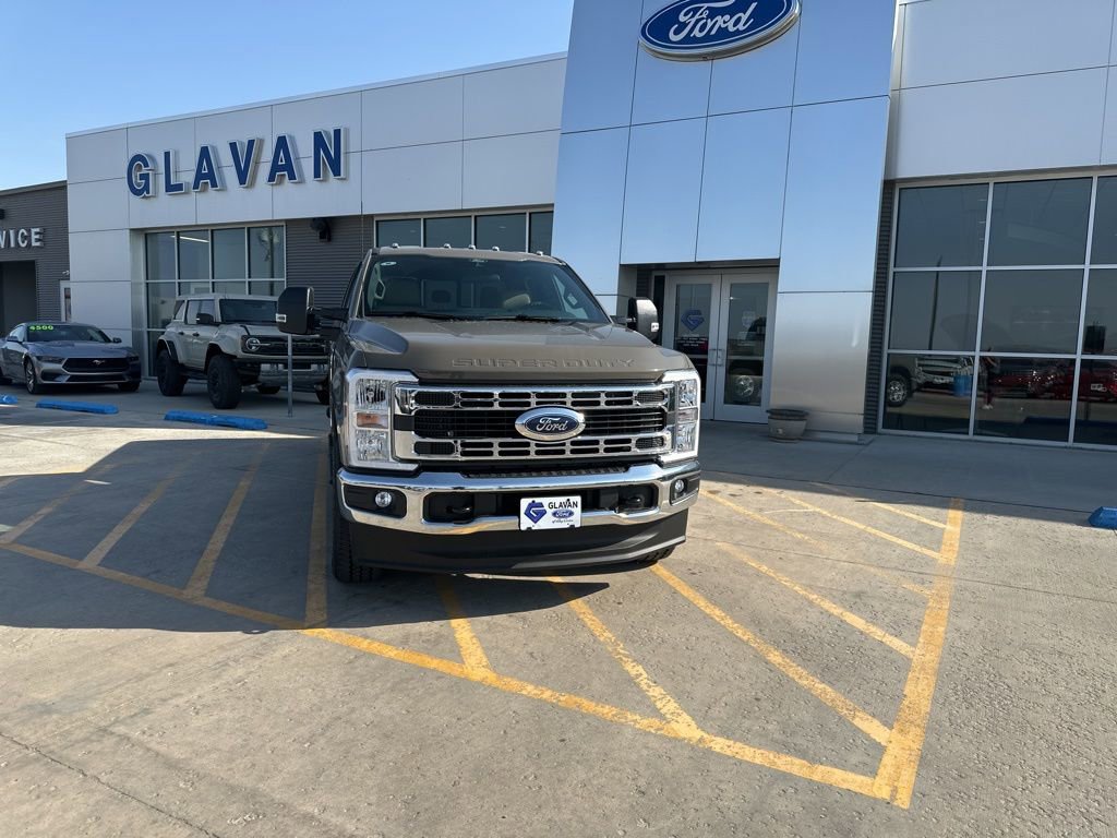 New 2026 Ford F250 XLT AWD/4WD image 2