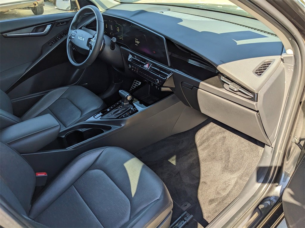 Certified 2023 Kia Niro SX Touring image 15