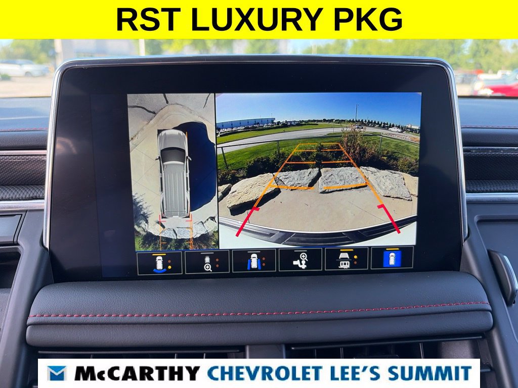 Used 2024 Chevrolet Suburban RST w/ Luxury Package AWD/4WD image 12