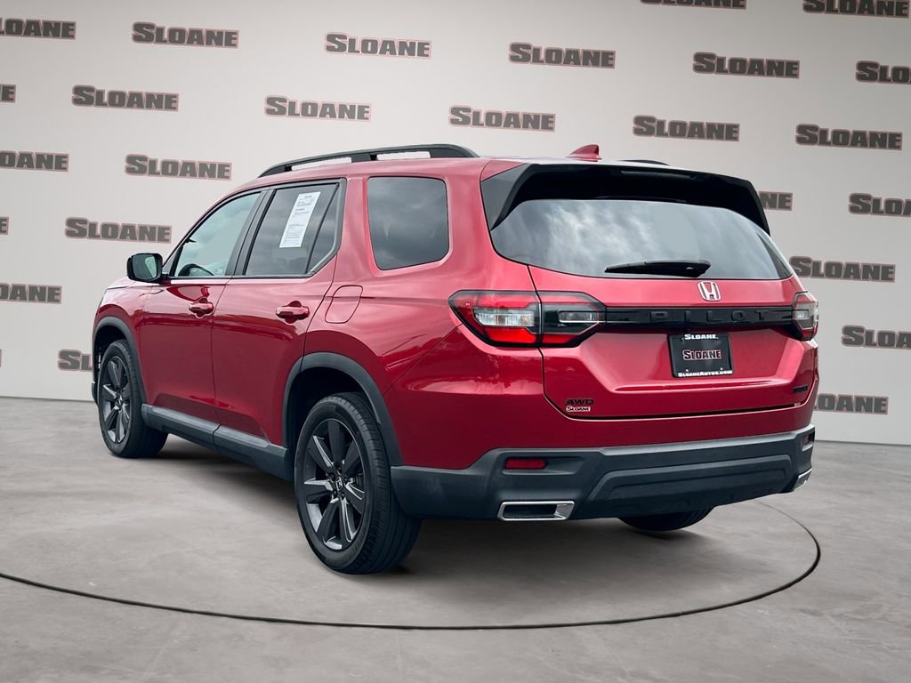 Used 2023 Honda Pilot Sport image 3