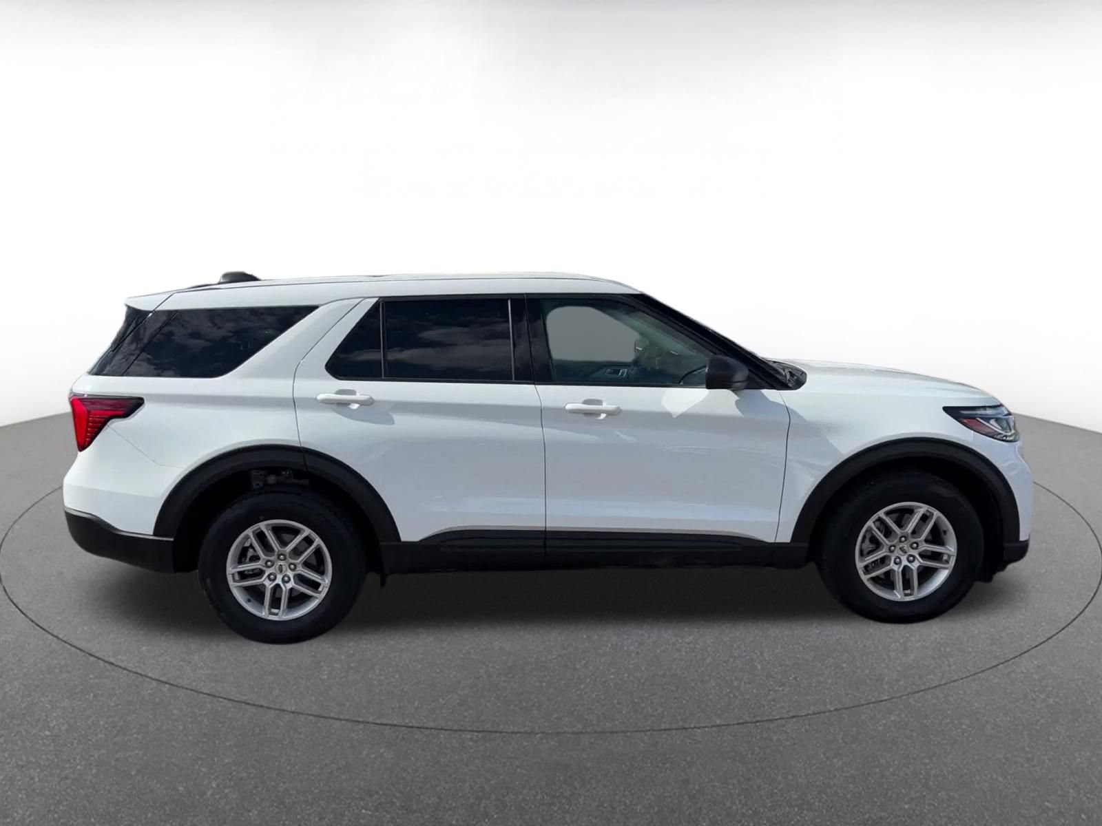 Used 2026 Ford Explorer Active AWD/4WD image 15