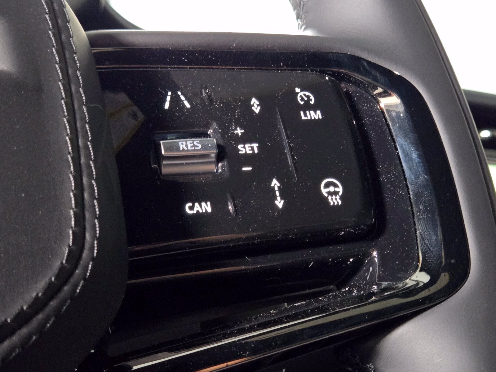 New 2026 Land Rover Range Rover Sport Dynamic SE AWD/4WD image 25