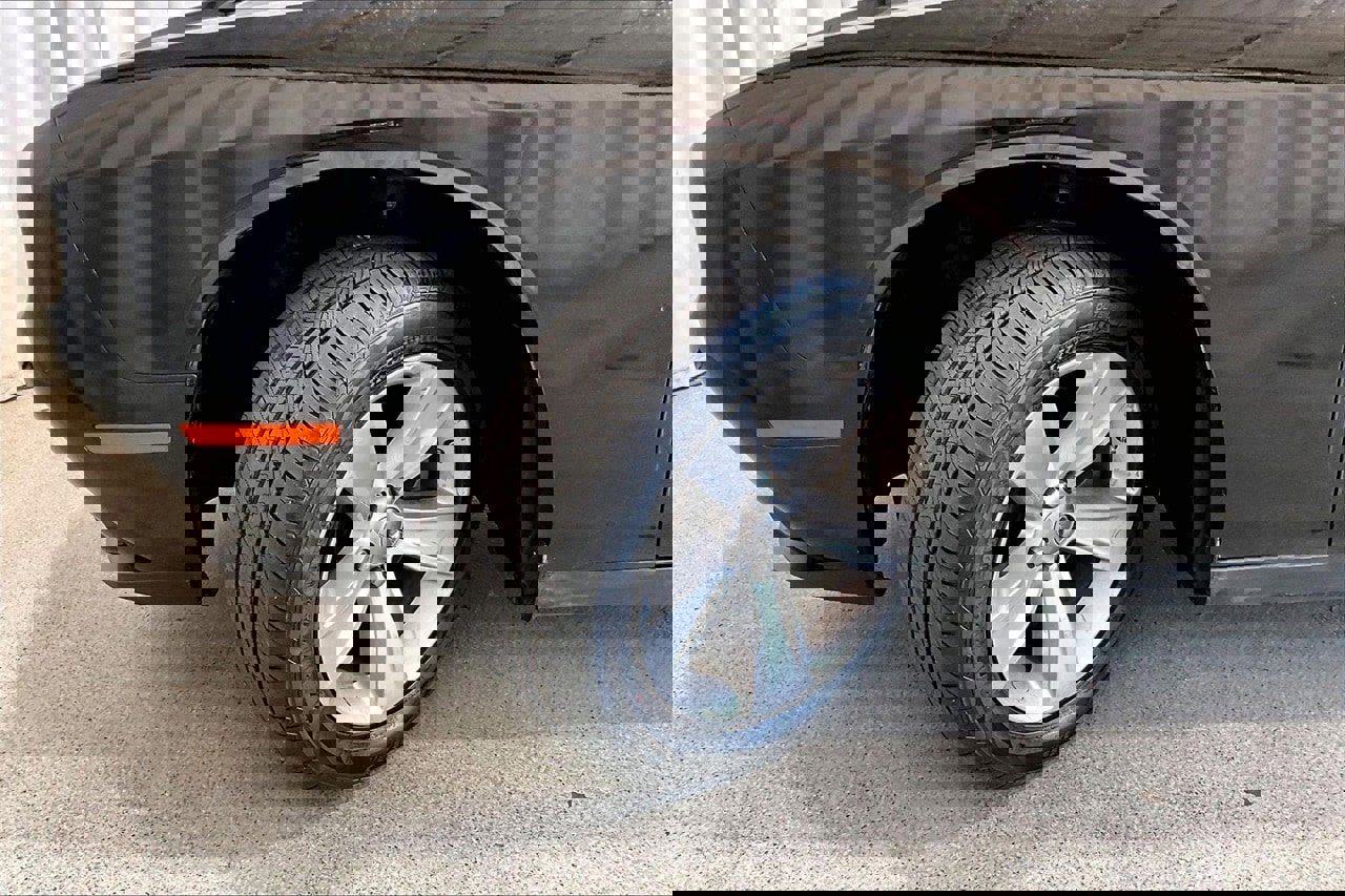 Used 2023 Dodge Challenger SXT image 20