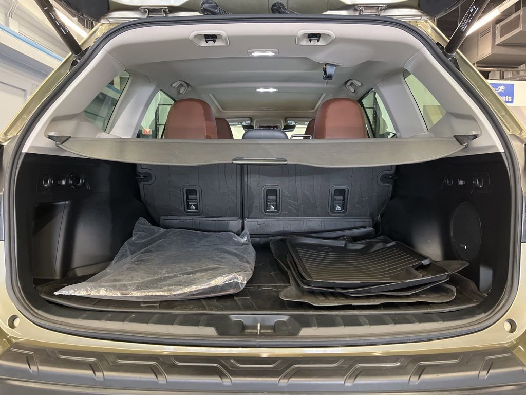 Certified 2023 Subaru Forester Touring w/ Popular Package #3 image 41