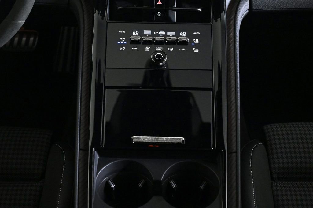 Used 2025 Porsche Panamera Turbo image 16