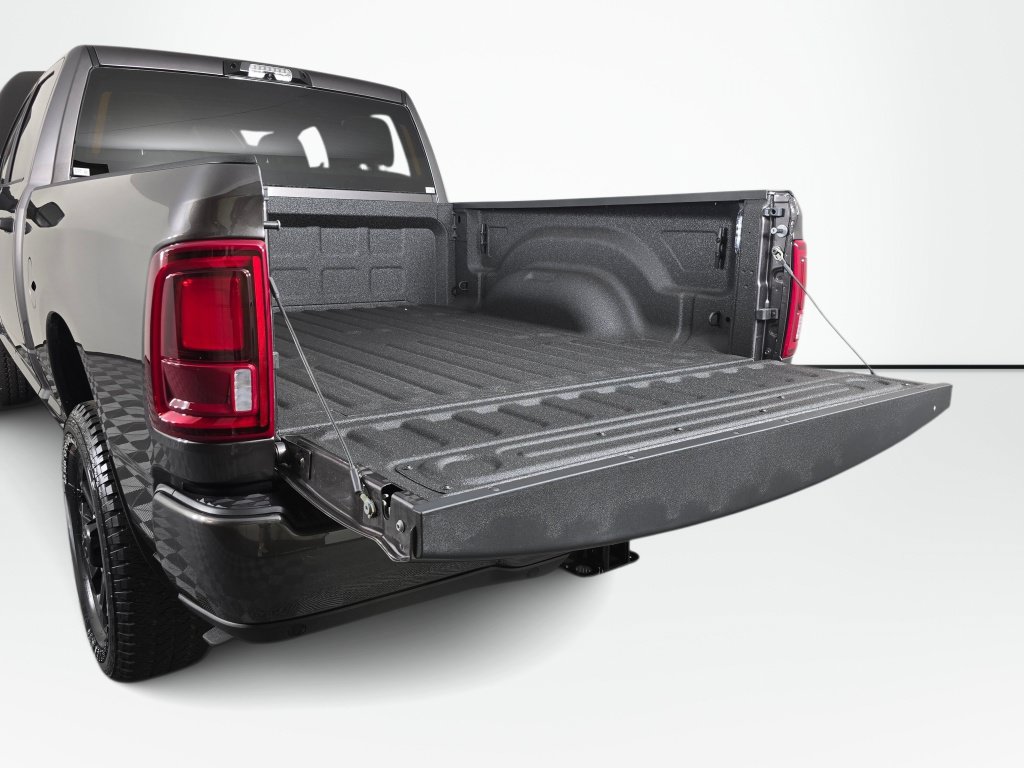 New 2026 RAM 3500 Big Horn AWD/4WD image 14